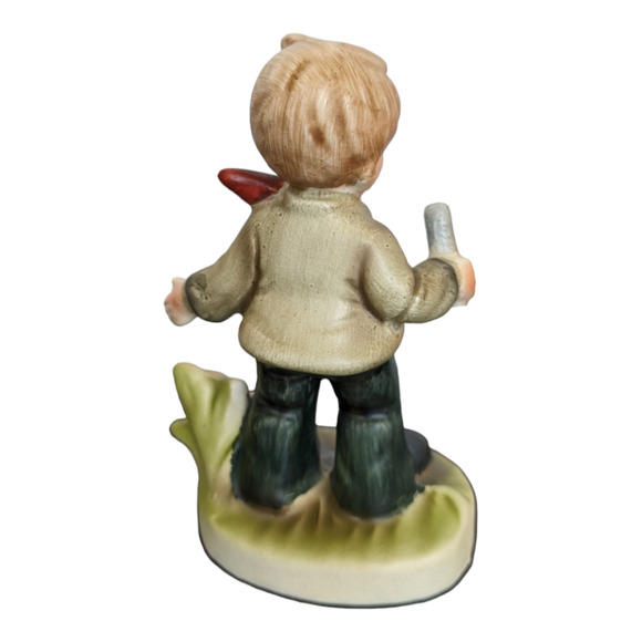 Goebel Hummel Figurine Little Boy Figure 
VINTAGE - Picture 6 of 8